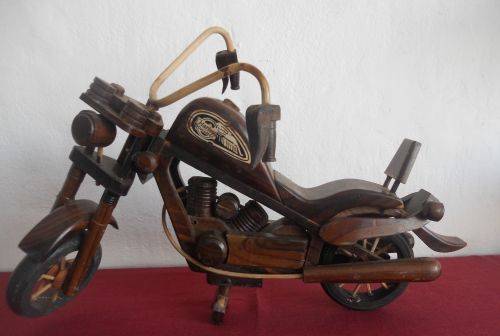 CARVED WOODEN HARLEY DAVIDSON