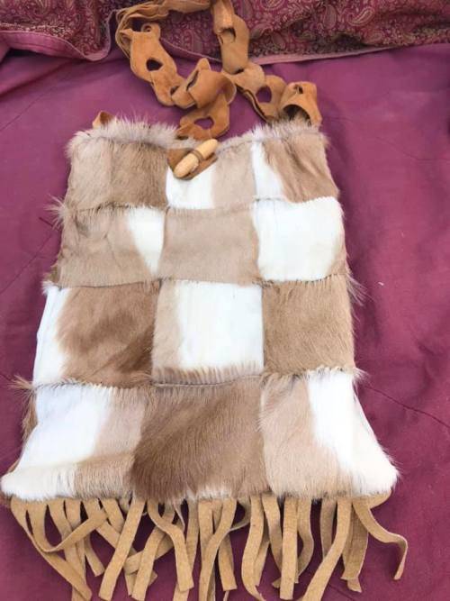 SPRINGBOK SKIN SLING HANDBAG