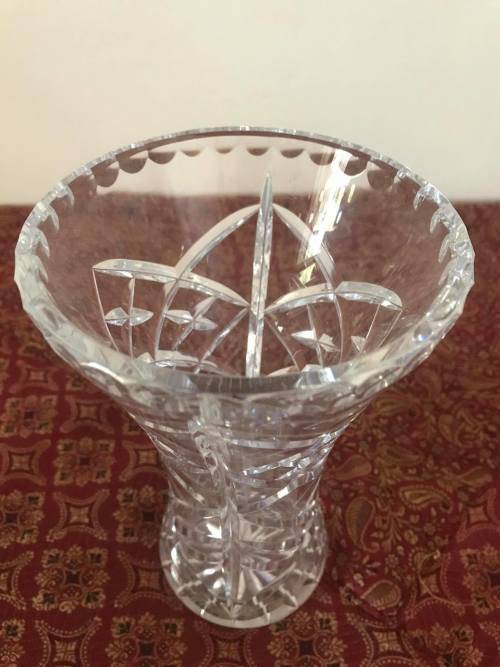 HEAVY CRYSTAL VASE