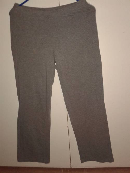 GREY TRACK SUIT PANTS SIZE MEDIUM