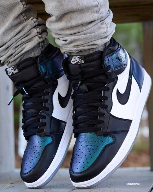 Nike Air-Jordan Retro 1 High OG Chameleon 8.5/9