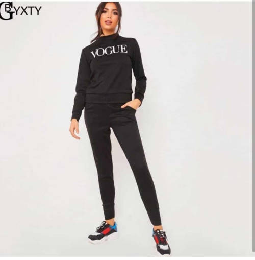 Ladies tracksuit