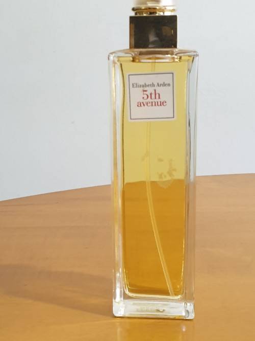 Elizabeth Arden - 5th Ave  75 ml  ....Imported from  New York  USA