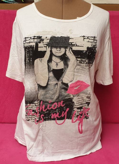 Cute Printed Ladies T-shirt Size 46