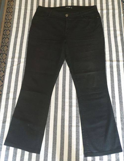 AS NEW!! Ladies Black `Image` Jeans Size 40