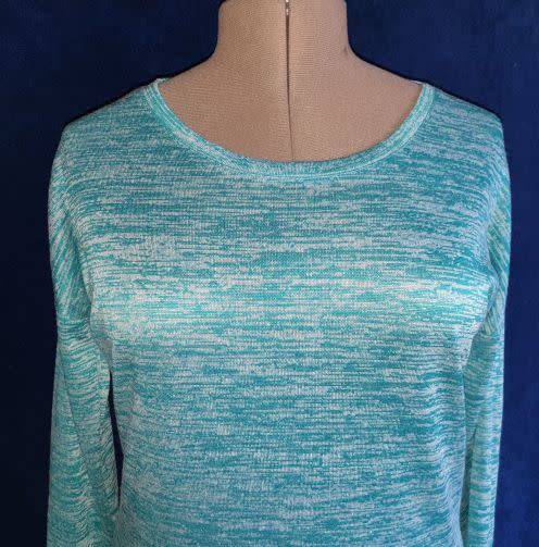 AS NEW!! Ladies Aqua Long-sleeved Top Size 36