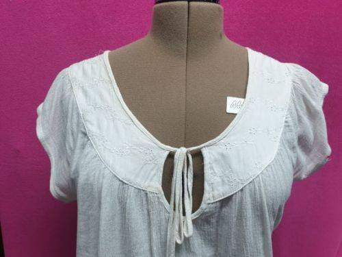 Ladies White Blouse Size XL