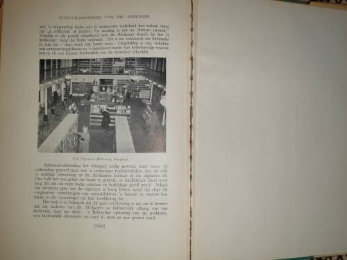 Kultuurgeskiedenis van die Afrikaner. Volledig in 3 Volumes. A4 grootte, swaar stel.