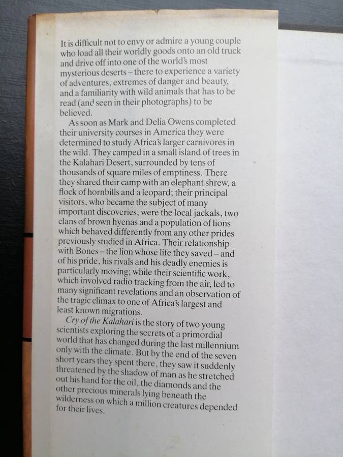 ** Signed ** Cry of the Kalahari. Mark & Delia Owens