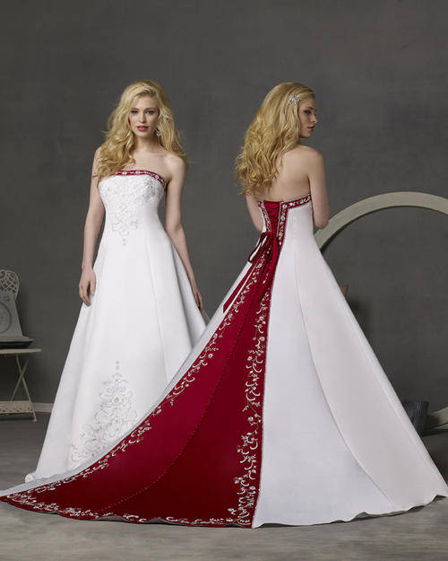 Stunning, Custom Made Wedding Dress - FREE Quality Bridal Tiara & Jewellery valued at R800