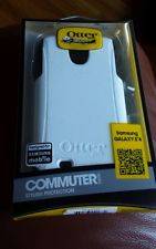 SPECIAL NEW IN BOX OtterBox Commuter Samsung Galaxy S 4 black/white PLUS Screen Protector Shield