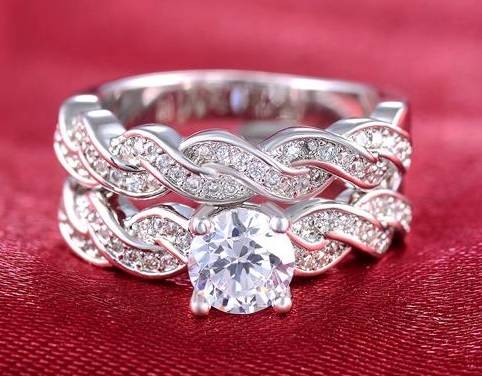 *** Exquisite *** AAA+ CZ - 925 Silver Plated Silver Ring Size 6 / 7