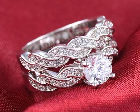 *** Exquisite *** AAA+ CZ - 925 Silver Plated Silver Ring Size 6 / 7