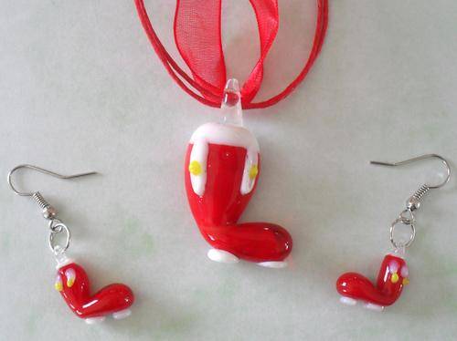 CHRISTMAS BOOT NECKLACE & EARRING SET - Made from Murano Style Glass - UNIQUE !