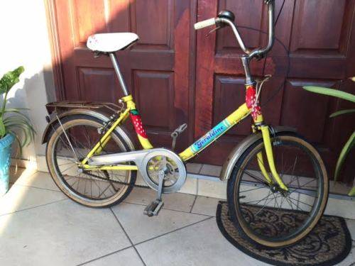 Vintage Childrens Bike! HEIGHT 95CM AT HANDLES