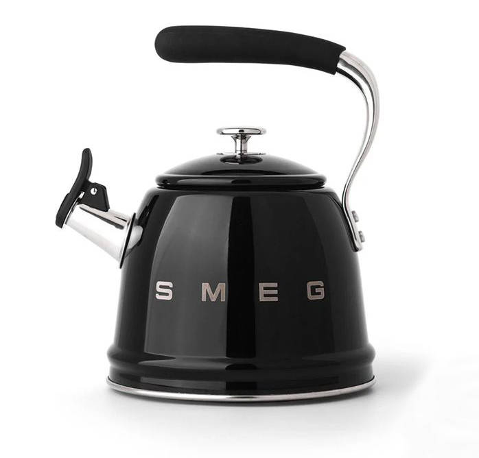 Smeg Whistling Kettle - Black (2.3 Litre)