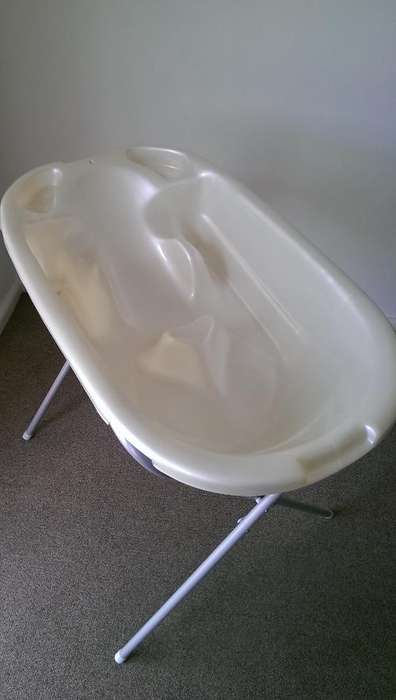 Plastic Baby Bath on Stand