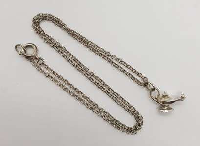 925 Sterling Silver Vintage Lantern Pendant and Chain weight 4.3g as per photo
