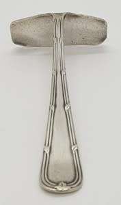 Vintage EPNS Baby Food Pusher - as per photo