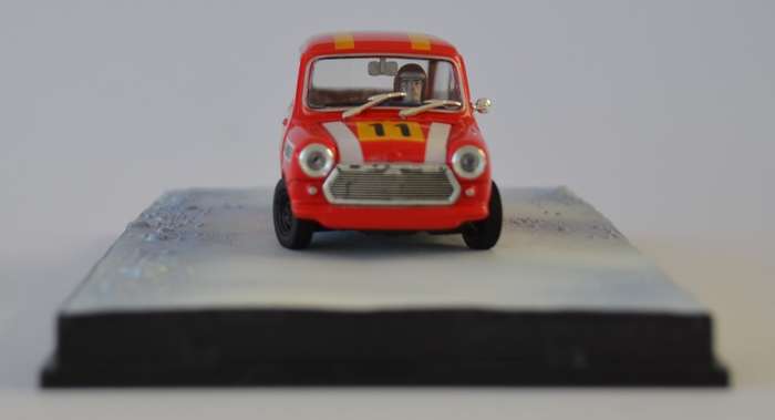 James Bond 007 Austin Mini - On Her Majesty`s Secret Service Model Car Scale 1:64 as per photo
