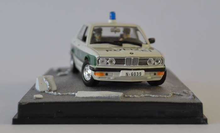 James Bond 007 BMW 518 - Octopussy Model Car Scale 1:43 as per photo