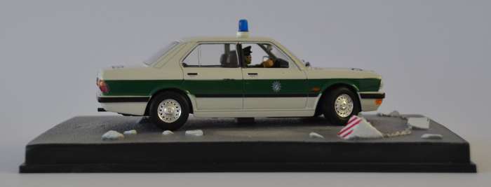 James Bond 007 BMW 518 - Octopussy Model Car Scale 1:43 as per photo