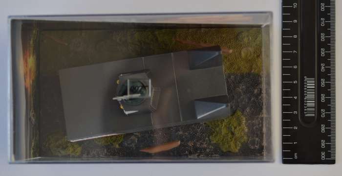 James Bond 007 Dragon Tank - Dr No Model Car Scale 1:43 as per photo
