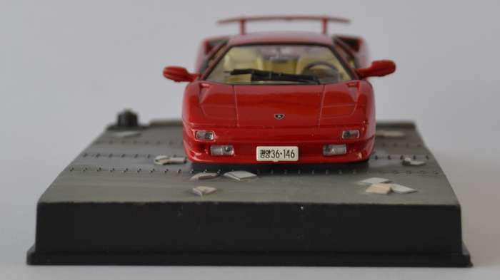 James Bond 007 Lamborghini Diablo - Die Another Day Model Car Scale 1:43 as per photo