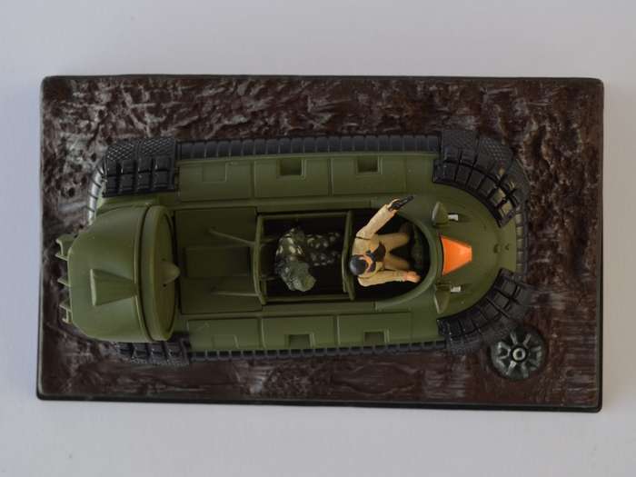 James Bond 007 Hovercraft - Die Another Day Model Car Scale 1:43 as per photo