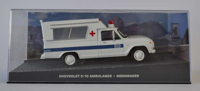 James Bond 007 Chevrolet Ambulance - Moonraker Model Car Scale 1:32 as per photo