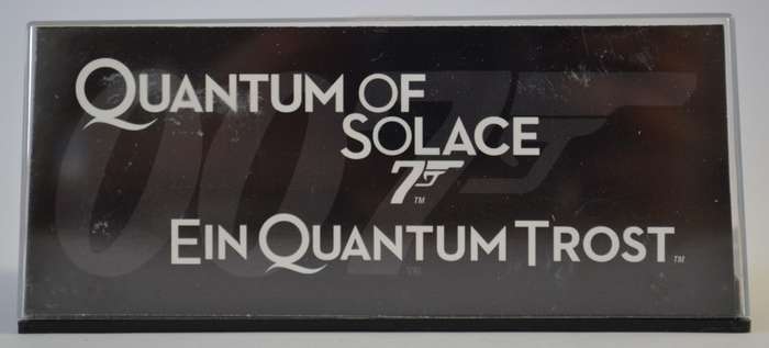 James Bond 007 Aston Martin DBS - Quantum of Solace Model Car Scale 1:43 as per photo