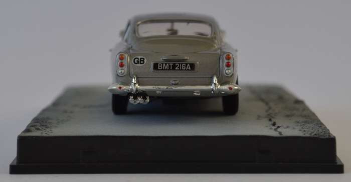 James Bond 007 Aston Martin DB5 - Skyfall Model Car Scale 1:43 as per photo