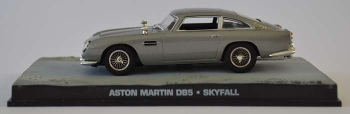 James Bond 007 Aston Martin DB5 - Skyfall Model Car Scale 1:43 as per photo