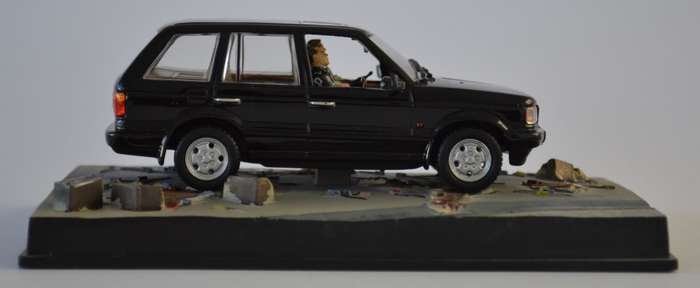 James Bond 007 Range Rover- Tomorrow Never Dies Model Car Scale 1:43 as per photo