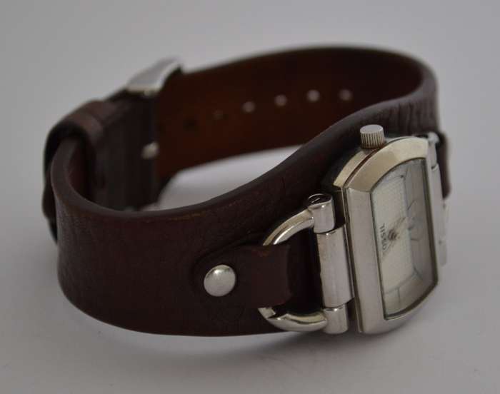 Fossil Ladies watch with leather strap as per photo