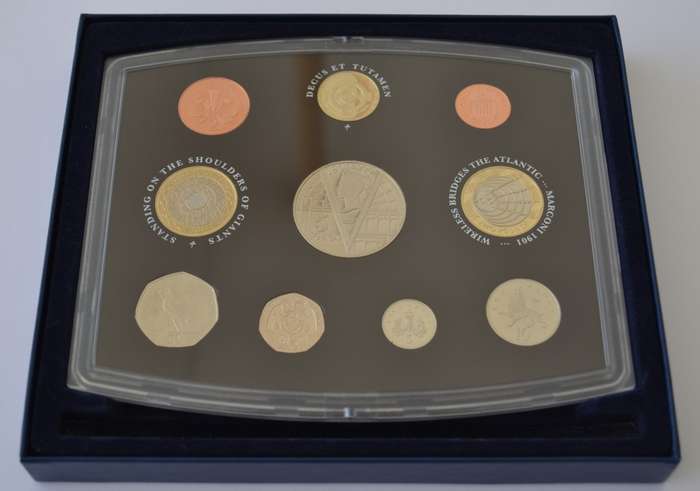 2001 United Kingdom Proof Set as per photo