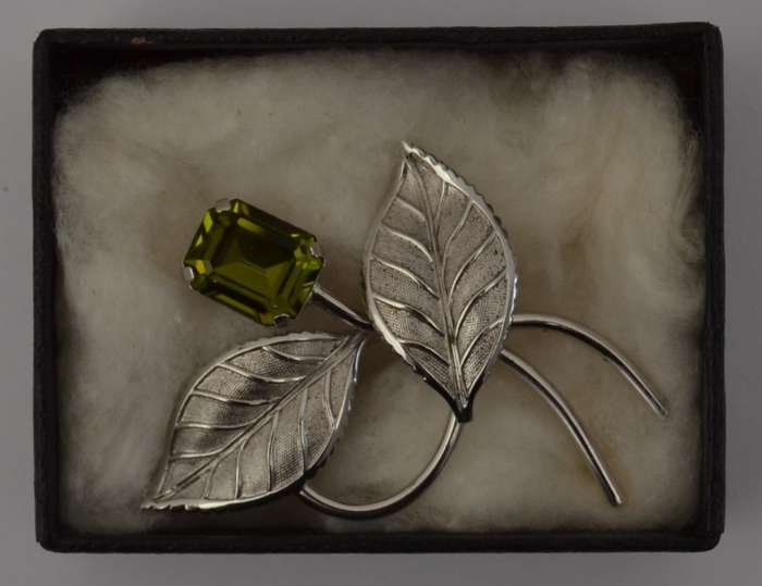 Vintage Sterling Silver Van Dell Green Faceted - Emerald Cut Stone Brooch as per photo
