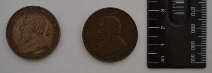 1954 Commerative Paul Kruger Silver & Bronze Coin Set as per photo