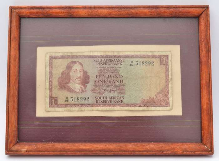Framed SA TW De Jongh R1 Banknote as per photo