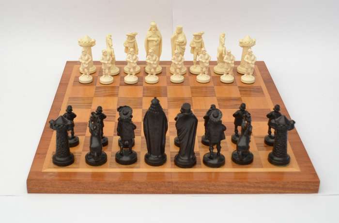 Wooden Chess Board with Plastic Pieces as per photo