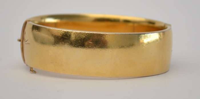 Vintage 9k Metal Core Bangle weight 41g as per photo