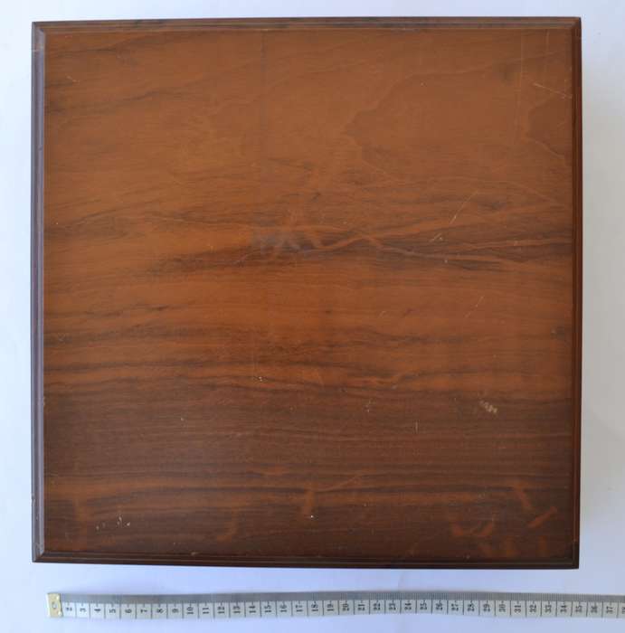 Hunters Plate-A shot from the saddle-from a pencil sketch by Thomas Baines weight 391g as per photo