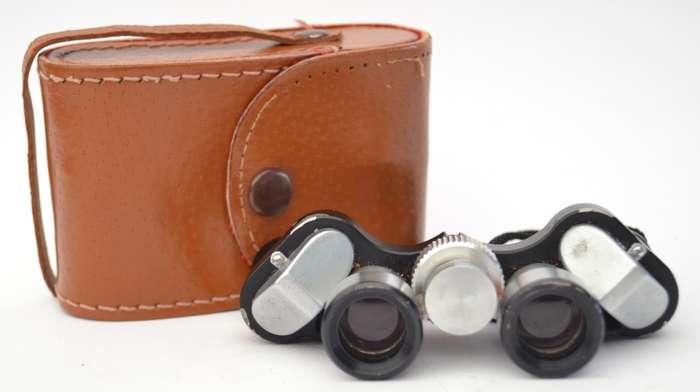 Vesper Optics Binoculars in original case as per photo