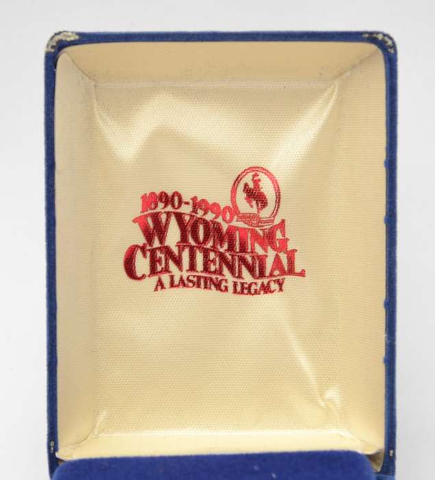 1990 Equality State of Wyoming 1 Ounce Silver Medallion as per photo