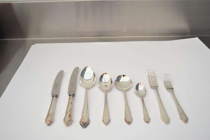 Vintage 44 Piece Francis Newton & Sons Cutlery Set in Wooden Box, unused as per photo