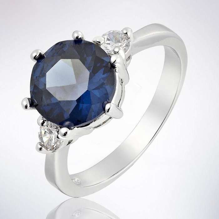 **STUNNING WHITE GOLD ROUND CUT BLUE SAPPHIRE & WHITE TOPAZ RING**