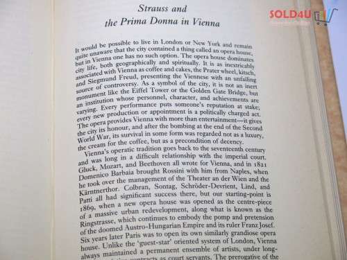 Prima Donna: A History  by Rupert Christiansen