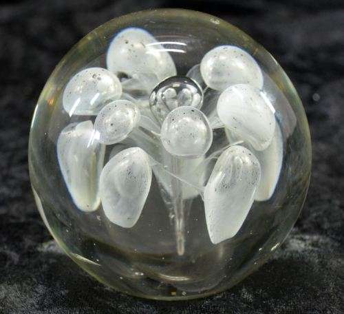FASCINATING SIMPLY WHITE MURANO PAPER WEIGHT - from SUEZYT