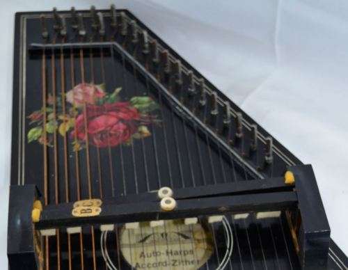 21 STRING AUTO-HARPS ACCORD ZITHER - VINTAGE GERMAN - from SUEZYT