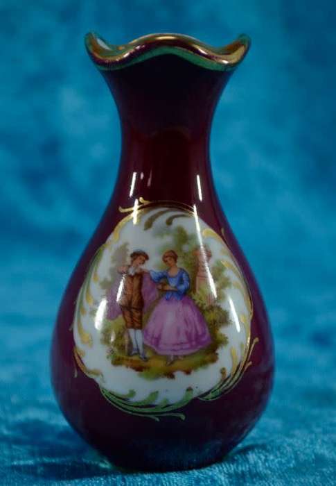 LIMOGES VASE - VINTAGE -from SUEZYT